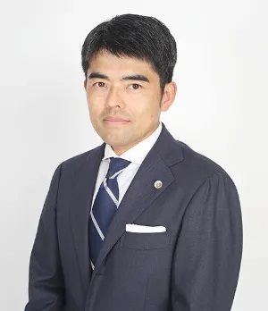 弁護士　山崎哲央